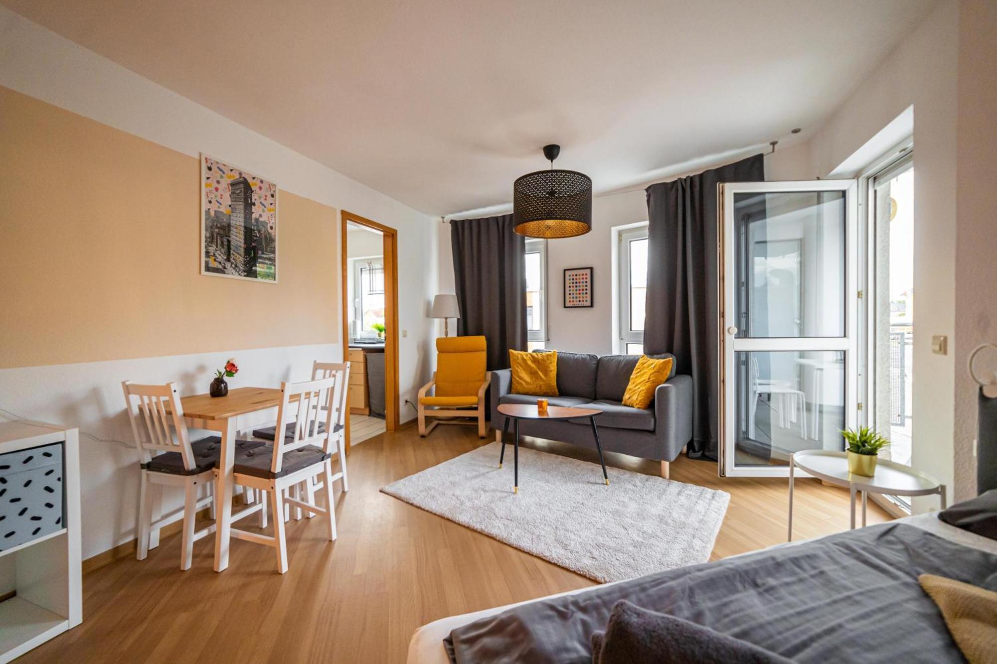 Full House Studios - Kornhauspremium Apartment - Balkon, Wifi Dessau-Rosslau Exterior photo